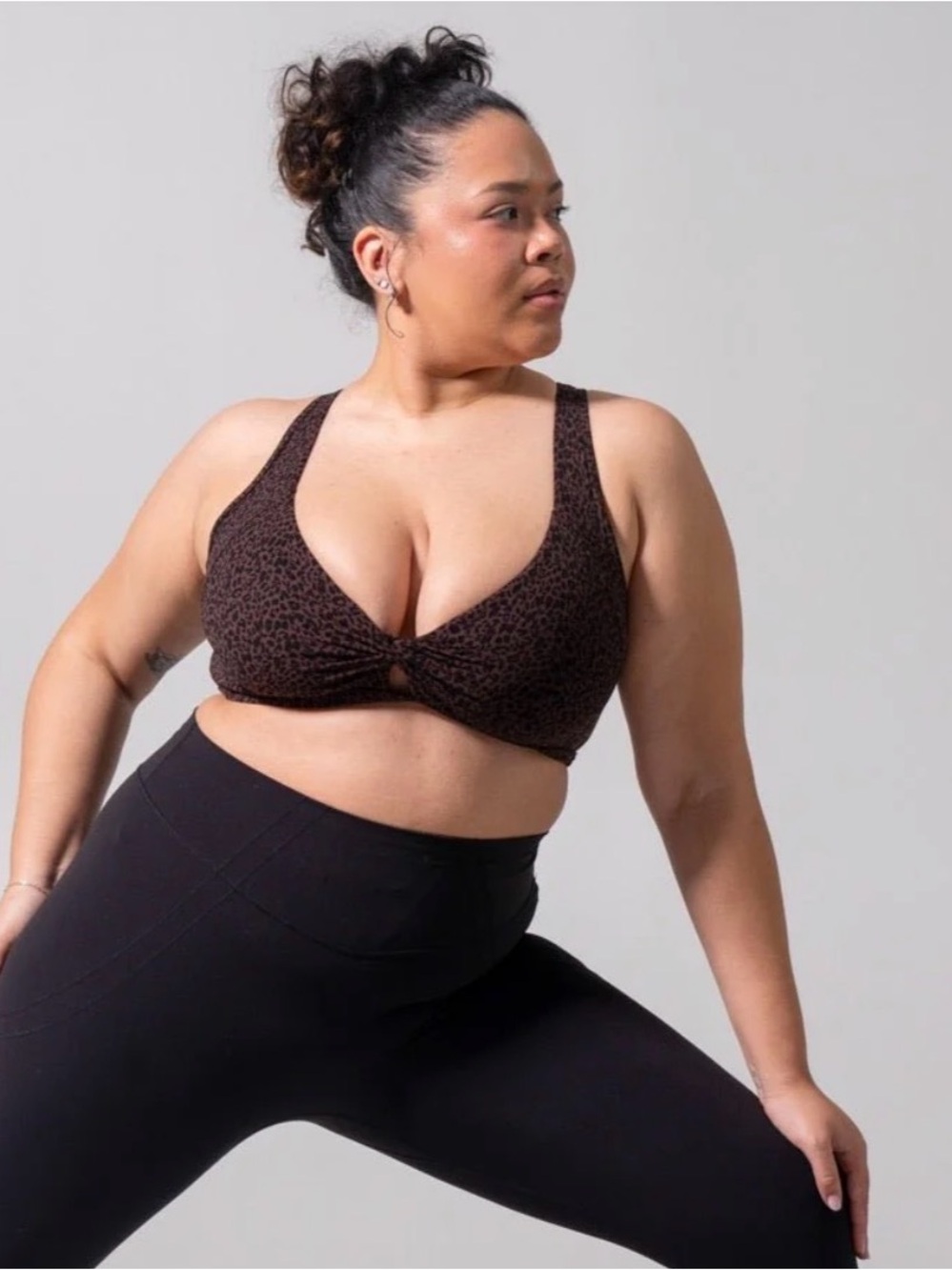 Buffbunny leopard Twist front bra